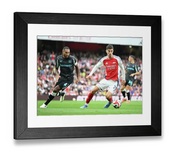Framed Print : Arsenal v Bayer 04 Leverkusen - Pre-Season Friendly Framed Print : Arsenal v Bayer 04 Leverkusen - Pre-Season Friendly