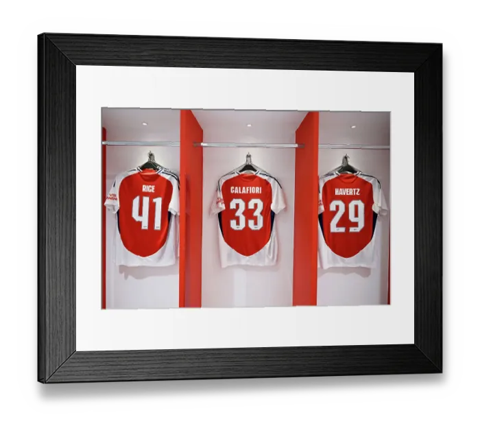 Framed Print : Arsenal v Bayer 04 Leverkusen - Pre-Season Friendly