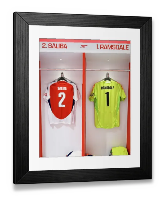 Framed Print : Arsenal v Bayer 04 Leverkusen - Pre-Season Friendly