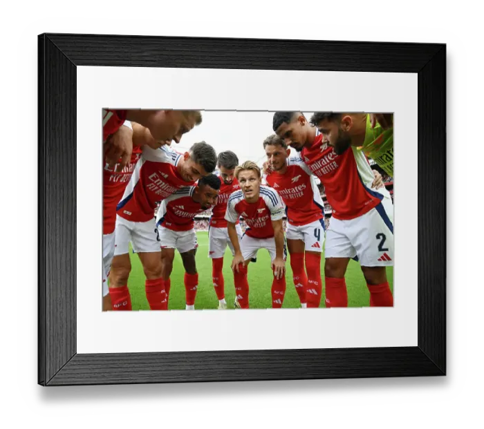 Framed Print : Arsenal v Bayer 04 Leverkusen - Pre-Season Friendly Framed Print : Arsenal v Bayer 04 Leverkusen - Pre-Season Friendly