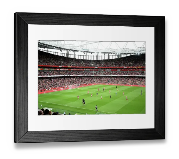 Framed Print : Arsenal v Bayer 04 Leverkusen - Pre-Season Friendly