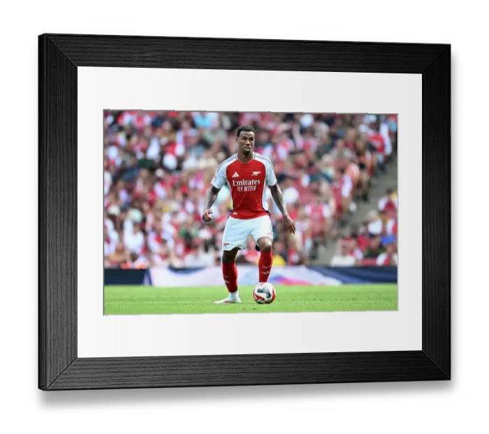 Framed Print : Arsenal v Olympique Lyonnais - Pre-Season Friendly Framed Print : Arsenal v Olympique Lyonnais - Pre-Season Friendly