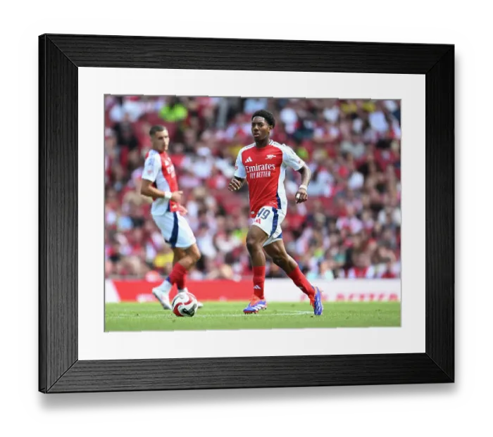Framed Print : Arsenal v Olympique Lyonnais - Pre-Season Friendly