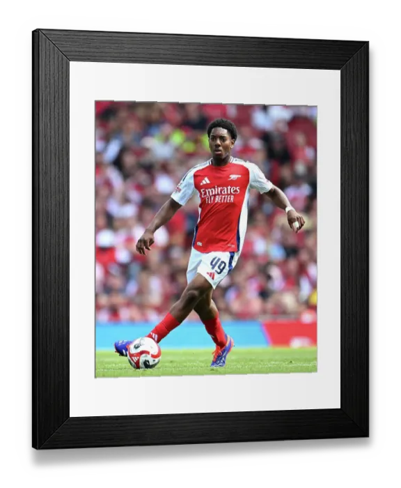 Framed Print : Arsenal v Olympique Lyonnais - Pre-Season Friendly