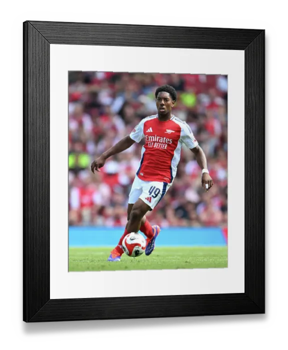 Framed Print : Arsenal v Olympique Lyonnais - Pre-Season Friendly Framed Print : Arsenal v Olympique Lyonnais - Pre-Season Friendly