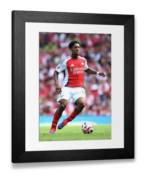 Framed Print : Arsenal v Olympique Lyonnais - Pre-Season Friendly