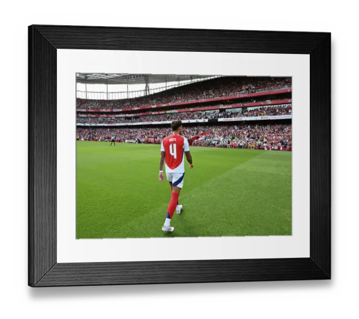 Framed Print : Arsenal v Olympique Lyonnais - Pre-Season Friendly