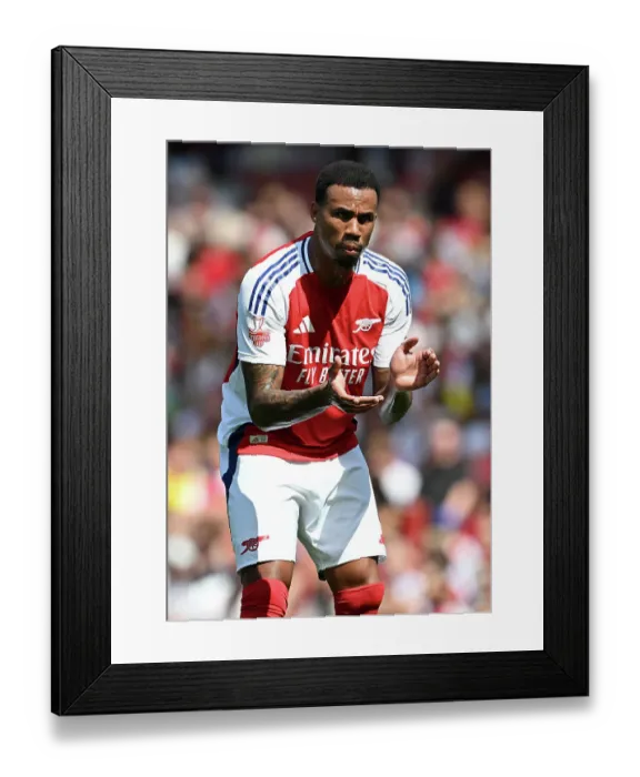 Framed Print : Arsenal v Olympique Lyonnais - Pre-Season Friendly