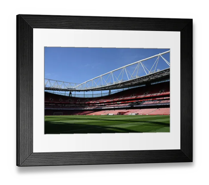 Framed Print : Arsenal v Olympique Lyonnais - Pre-Season Friendly Framed Print : Arsenal v Olympique Lyonnais - Pre-Season Friendly