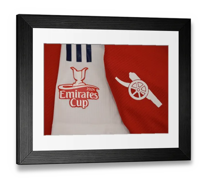 Framed Print : Arsenal v Olympique Lyonnais - Pre-Season Friendly Framed Print : Arsenal v Olympique Lyonnais - Pre-Season Friendly