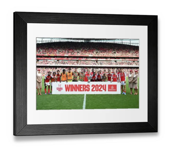 Framed Print : Arsenal v Olympique Lyonnais - Pre-Season Friendly