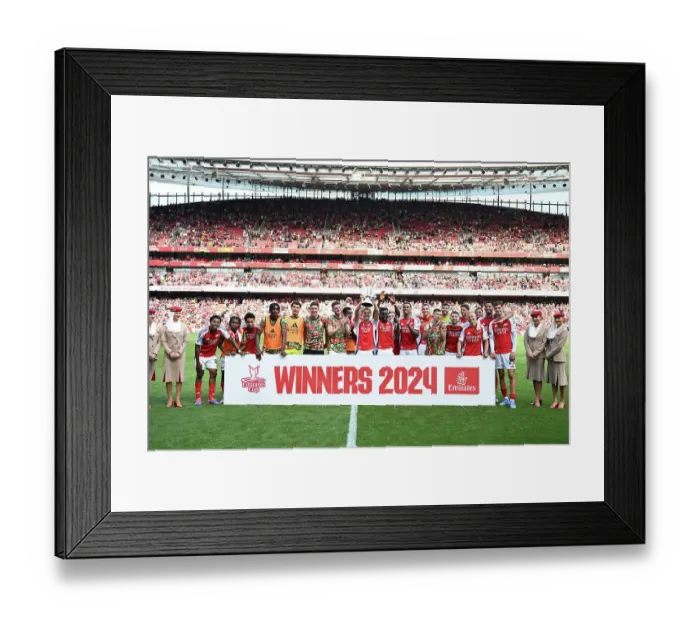 Framed Print : Arsenal v Olympique Lyonnais - Pre-Season Friendly
