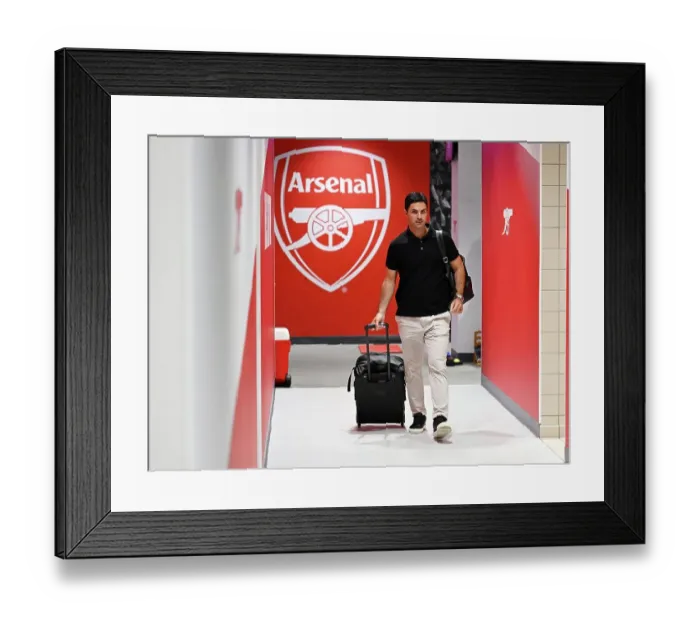 Framed Print : Arsenal v Olympique Lyonnais - Pre-Season Friendly Framed Print : Arsenal v Olympique Lyonnais - Pre-Season Friendly