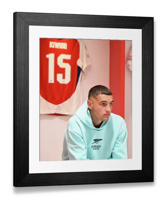 Framed Print : Arsenal v Olympique Lyonnais - Pre-Season Friendly Framed Print : Arsenal v Olympique Lyonnais - Pre-Season Friendly