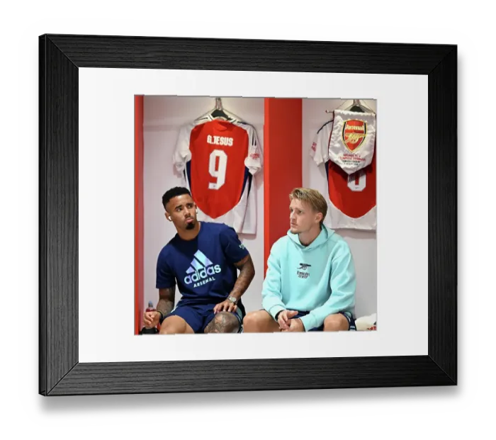 Framed Print : Arsenal v Olympique Lyonnais - Pre-Season Friendly Framed Print : Arsenal v Olympique Lyonnais - Pre-Season Friendly