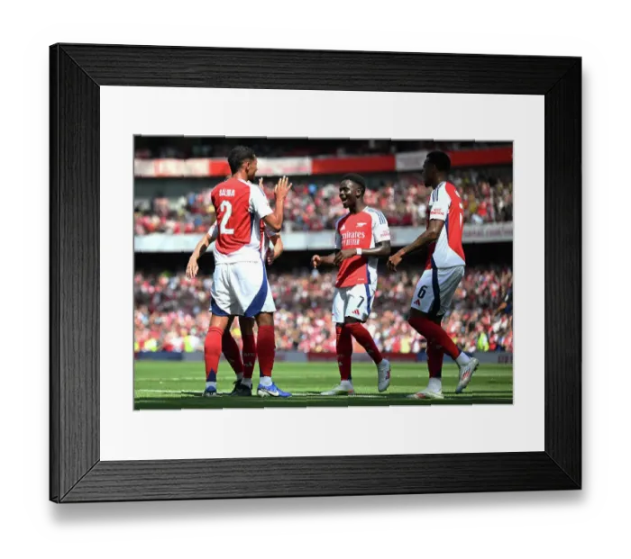 Framed Print : Arsenal v Olympique Lyonnais - Pre-Season Friendly