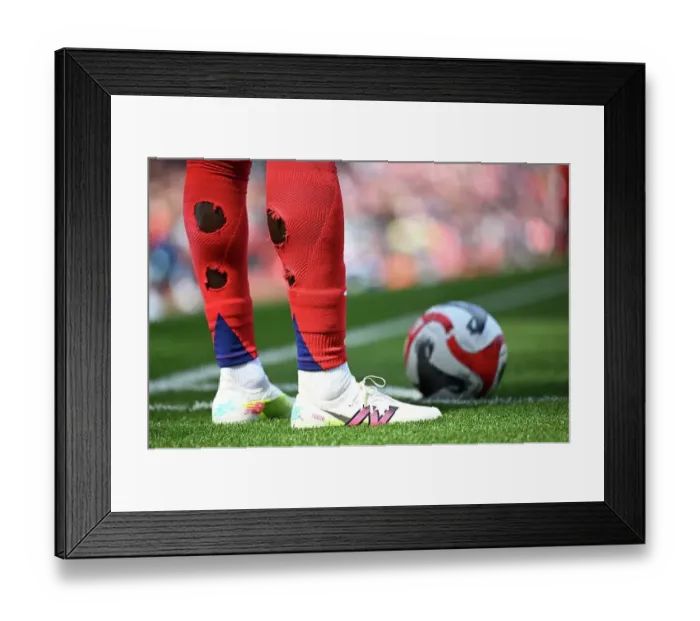 Framed Print : Arsenal v Olympique Lyonnais - Pre-Season Friendly Framed Print : Arsenal v Olympique Lyonnais - Pre-Season Friendly