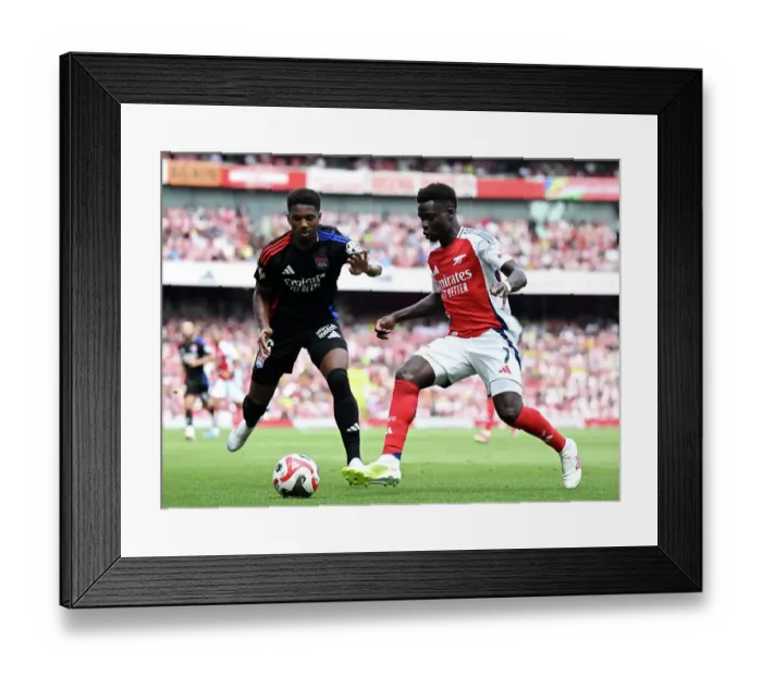 Framed Print : Arsenal v Olympique Lyonnais - Pre-Season Friendly Framed Print : Arsenal v Olympique Lyonnais - Pre-Season Friendly