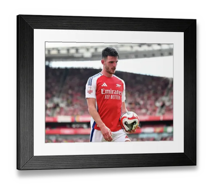 Framed Print : Arsenal v Olympique Lyonnais - Pre-Season Friendly Framed Print : Arsenal v Olympique Lyonnais - Pre-Season Friendly