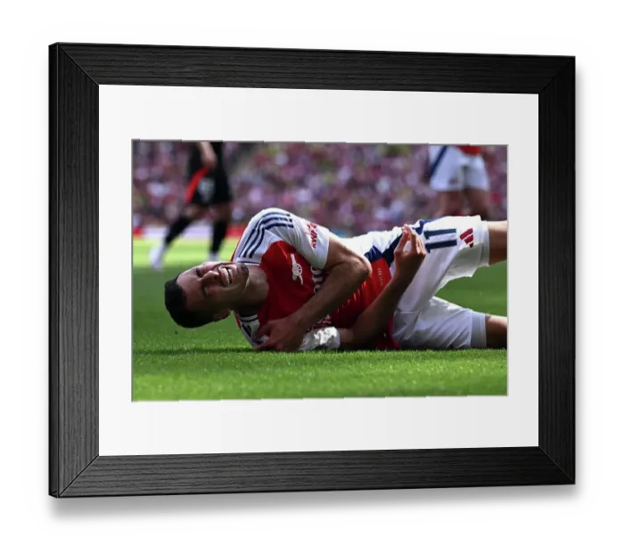 Framed Print : Arsenal v Olympique Lyonnais - Pre-Season Friendly Framed Print : Arsenal v Olympique Lyonnais - Pre-Season Friendly