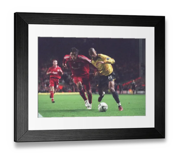 Framed Print : Armand Traore (Arsenal) Gabriel Paletta (Liverpool)