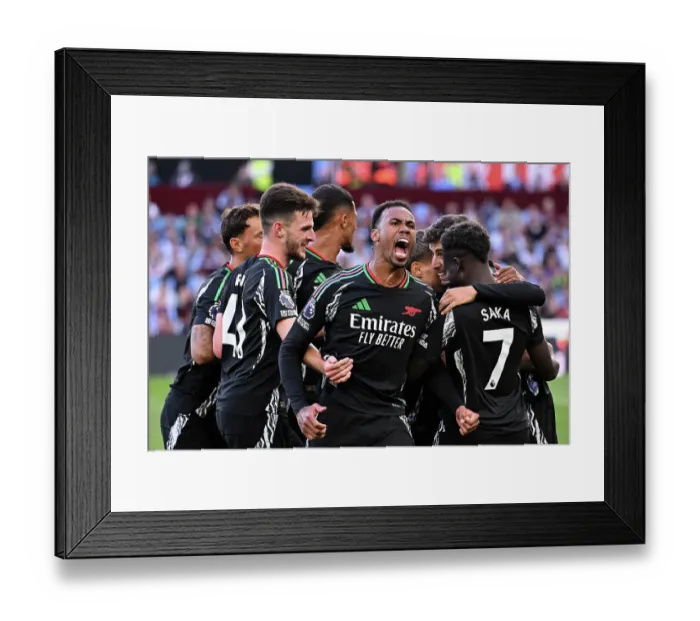 Framed Print : Aston Villa FC v Arsenal FC - Premier League Framed Print : Aston Villa FC v Arsenal FC - Premier League