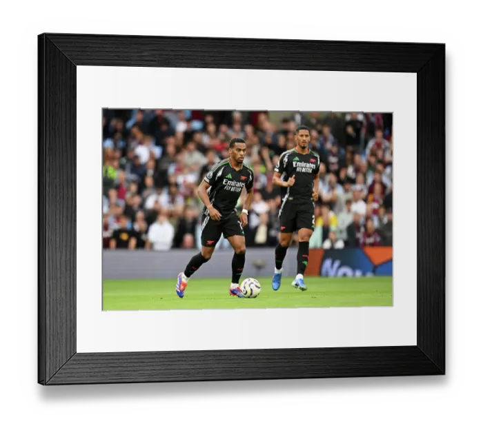 Framed Print : Aston Villa FC v Arsenal FC - Premier League Framed Print : Aston Villa FC v Arsenal FC - Premier League