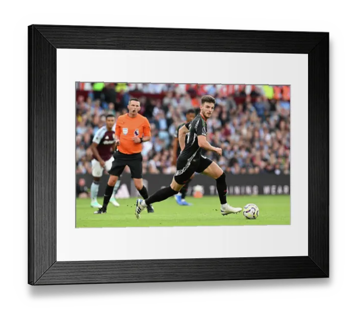 Framed Print : Aston Villa FC v Arsenal FC - Premier League