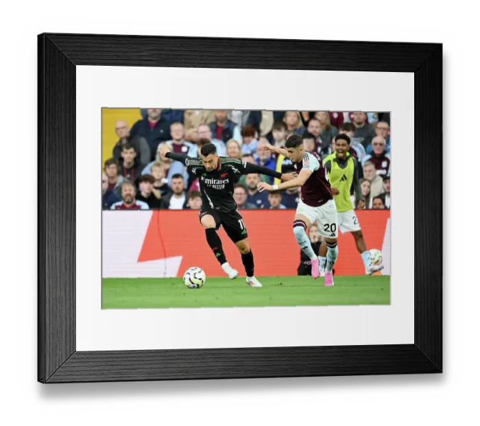 Framed Print : Aston Villa FC v Arsenal FC - Premier League Framed Print : Aston Villa FC v Arsenal FC - Premier League