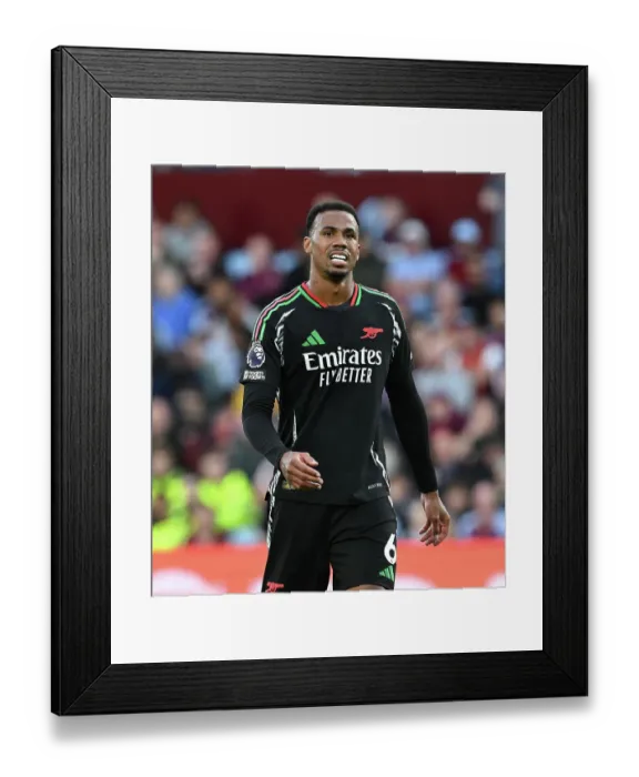 Framed Print : Aston Villa FC v Arsenal FC - Premier League