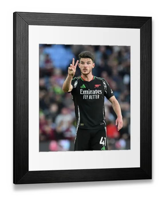 Framed Print : Aston Villa FC v Arsenal FC - Premier League Framed Print : Aston Villa FC v Arsenal FC - Premier League