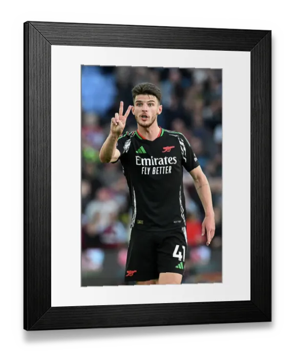 Framed Print : Aston Villa FC v Arsenal FC - Premier League