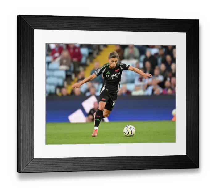Framed Print : Aston Villa FC v Arsenal FC - Premier League