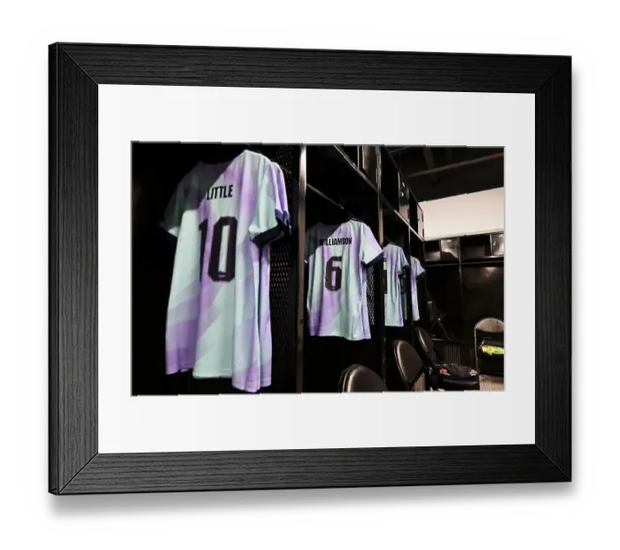 Framed Print : Washington Spirit v Arsenal Women: Pre Season Friendly