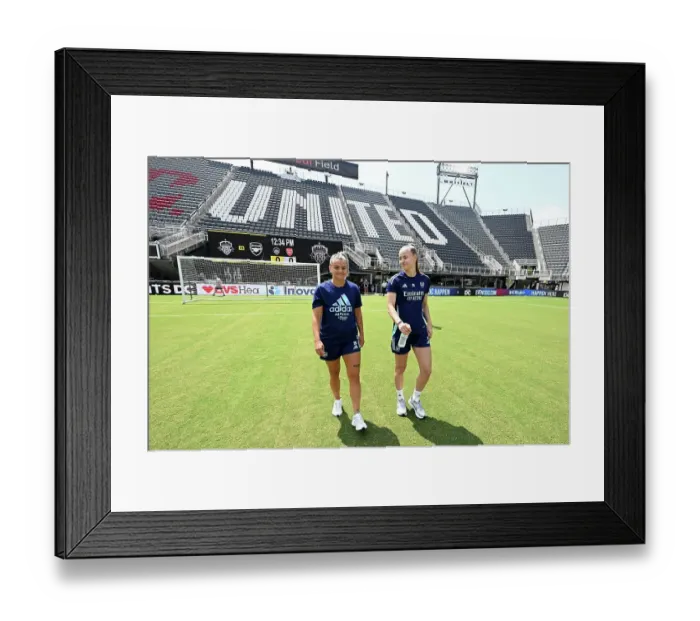 Framed Print : Washington Spirit v Arsenal Women: Pre Season Friendly