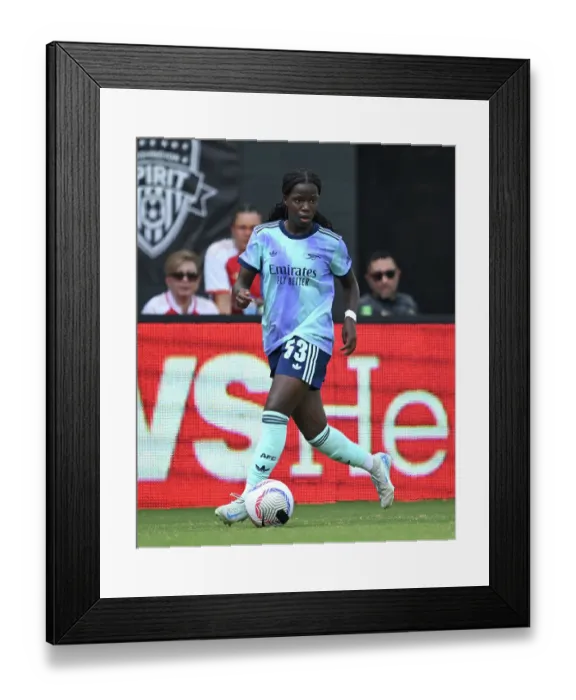 Framed Print : Washington Spirit v Arsenal Women: Pre Season Friendly