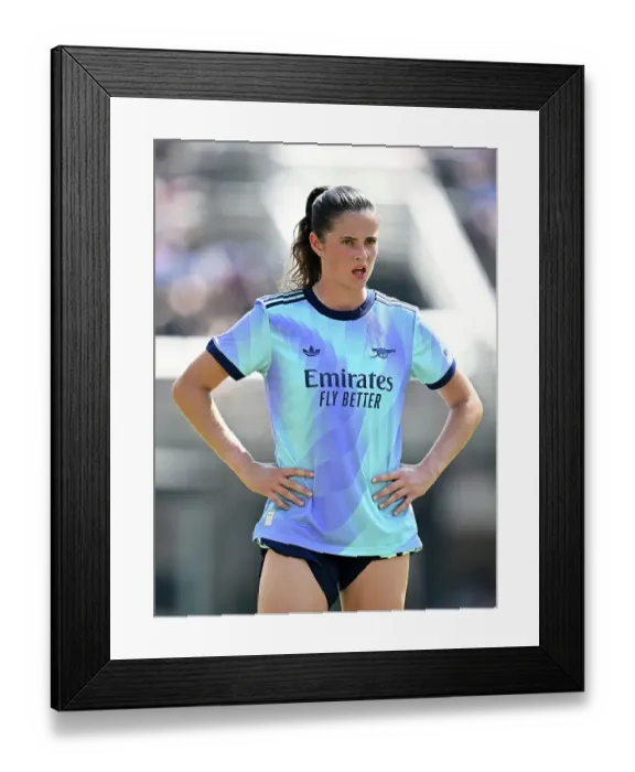 Framed Print : Washington Spirit v Arsenal Women: Pre Season Friendly