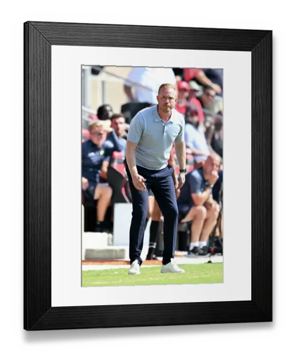 Framed Print : Washington Spirit v Arsenal Women: Pre Season Friendly Framed Print : Washington Spirit v Arsenal Women: Pre Season Friendly