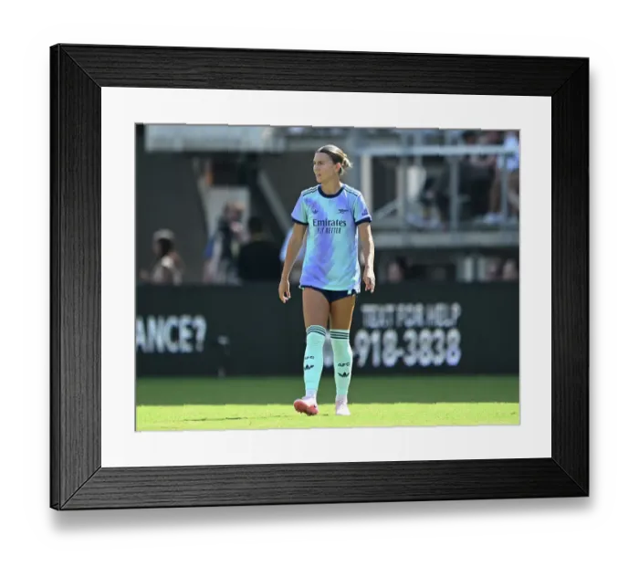 Framed Print : Washington Spirit v Arsenal Women: Pre Season Friendly
