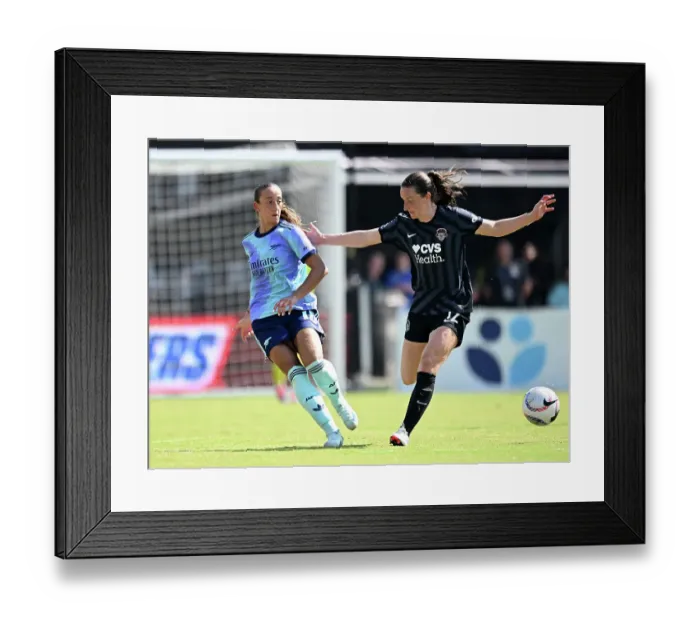 Framed Print : Washington Spirit v Arsenal Women: Pre Season Friendly