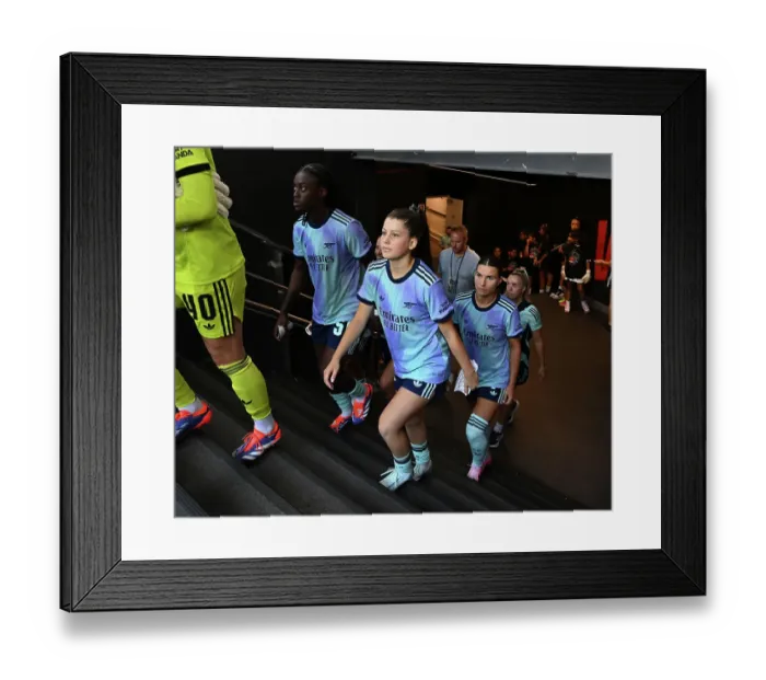 Framed Print : Washington Spirit v Arsenal Women: Pre Season Friendly
