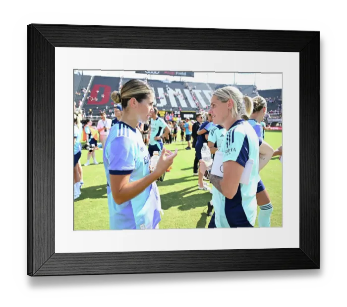Framed Print : Washington Spirit v Arsenal Women: Pre Season Friendly