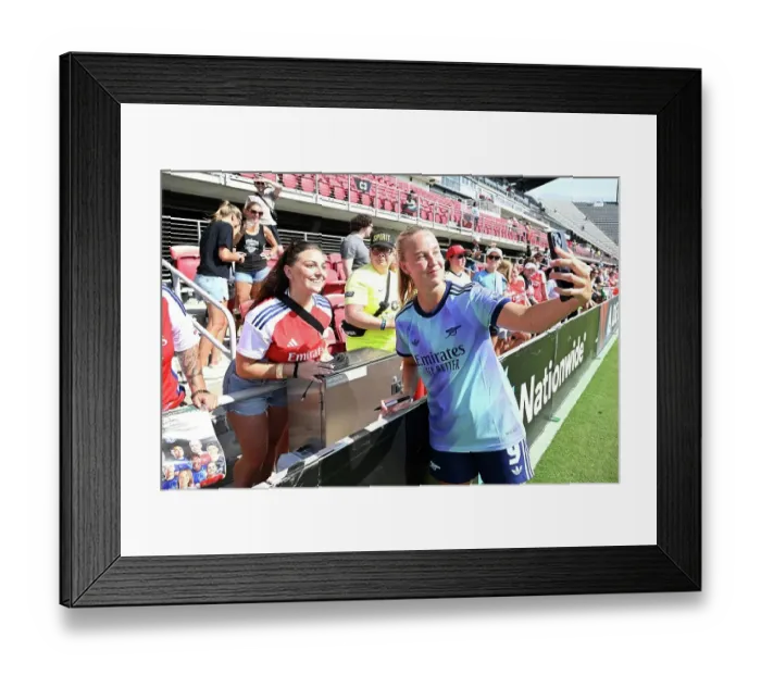 Framed Print : Washington Spirit v Arsenal Women: Pre Season Friendly