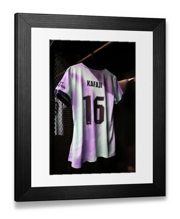 Framed Print : Washington Spirit v Arsenal Women: Pre Season Friendly
