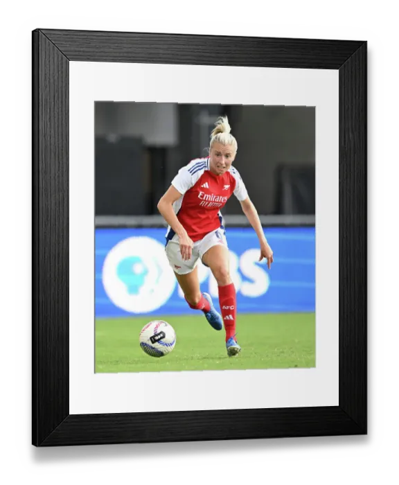 Framed Print : Arsenal Women v Chelsea Women: Pre Season Friendly Framed Print : Arsenal Women v Chelsea Women: Pre Season Friendly