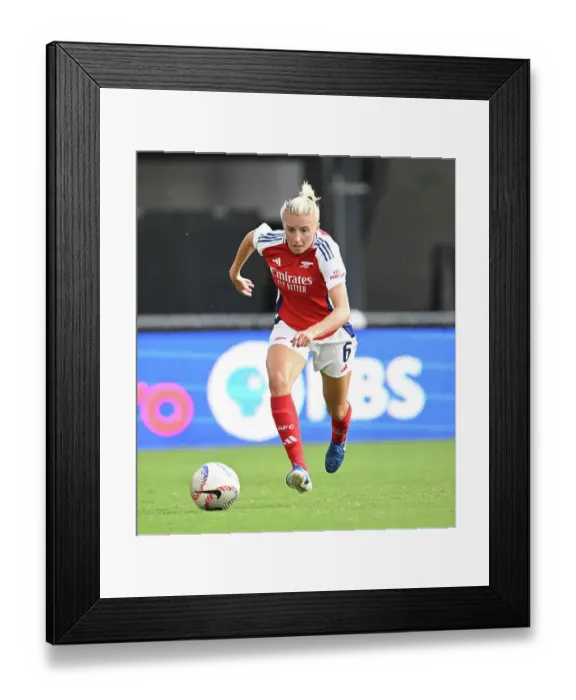 Framed Print : Arsenal Women v Chelsea Women: Pre Season Friendly Framed Print : Arsenal Women v Chelsea Women: Pre Season Friendly