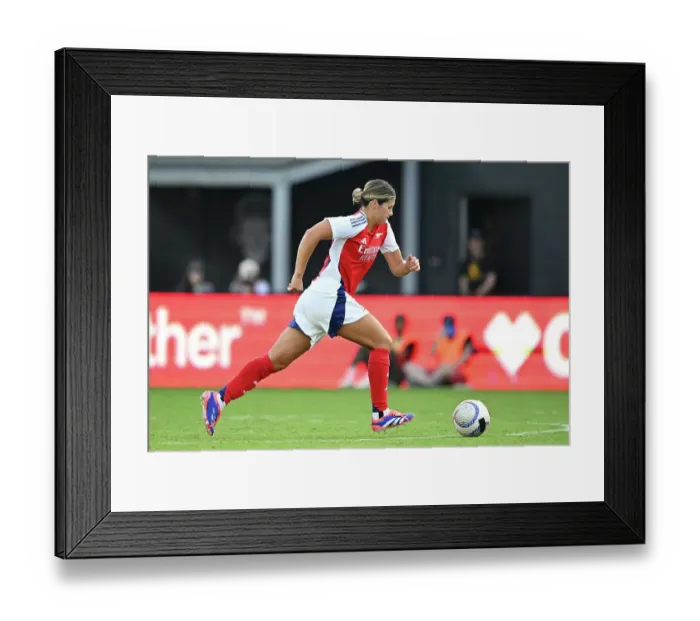 Framed Print : Arsenal Women v Chelsea Women: Pre Season Friendly Framed Print : Arsenal Women v Chelsea Women: Pre Season Friendly