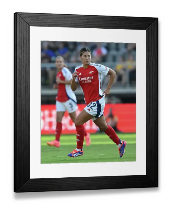 Framed Print : Arsenal Women v Chelsea Women: Pre Season Friendly Framed Print : Arsenal Women v Chelsea Women: Pre Season Friendly