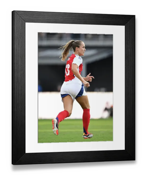 Framed Print : Arsenal Women v Chelsea Women: Pre Season Friendly Framed Print : Arsenal Women v Chelsea Women: Pre Season Friendly