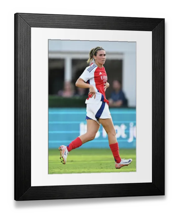 Framed Print : Arsenal Women v Chelsea Women: Pre Season Friendly Framed Print : Arsenal Women v Chelsea Women: Pre Season Friendly